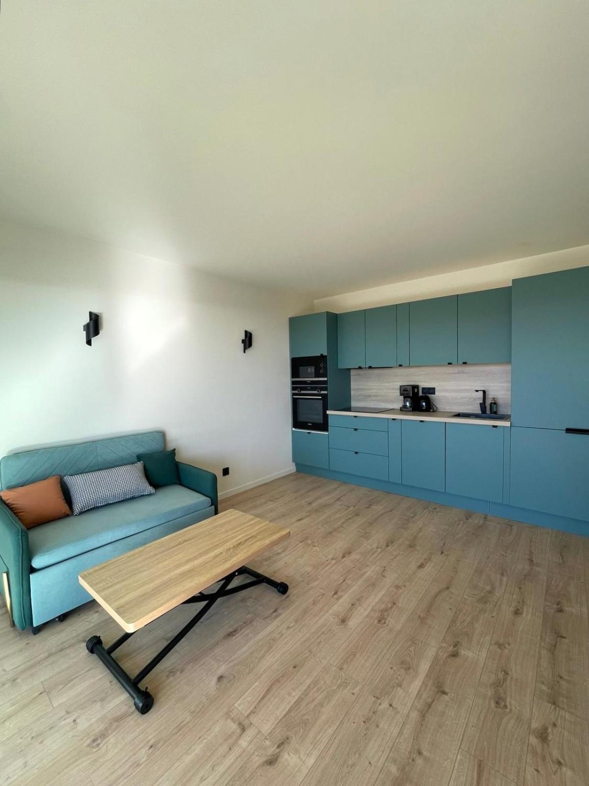 3 Renovated Sea View 2025