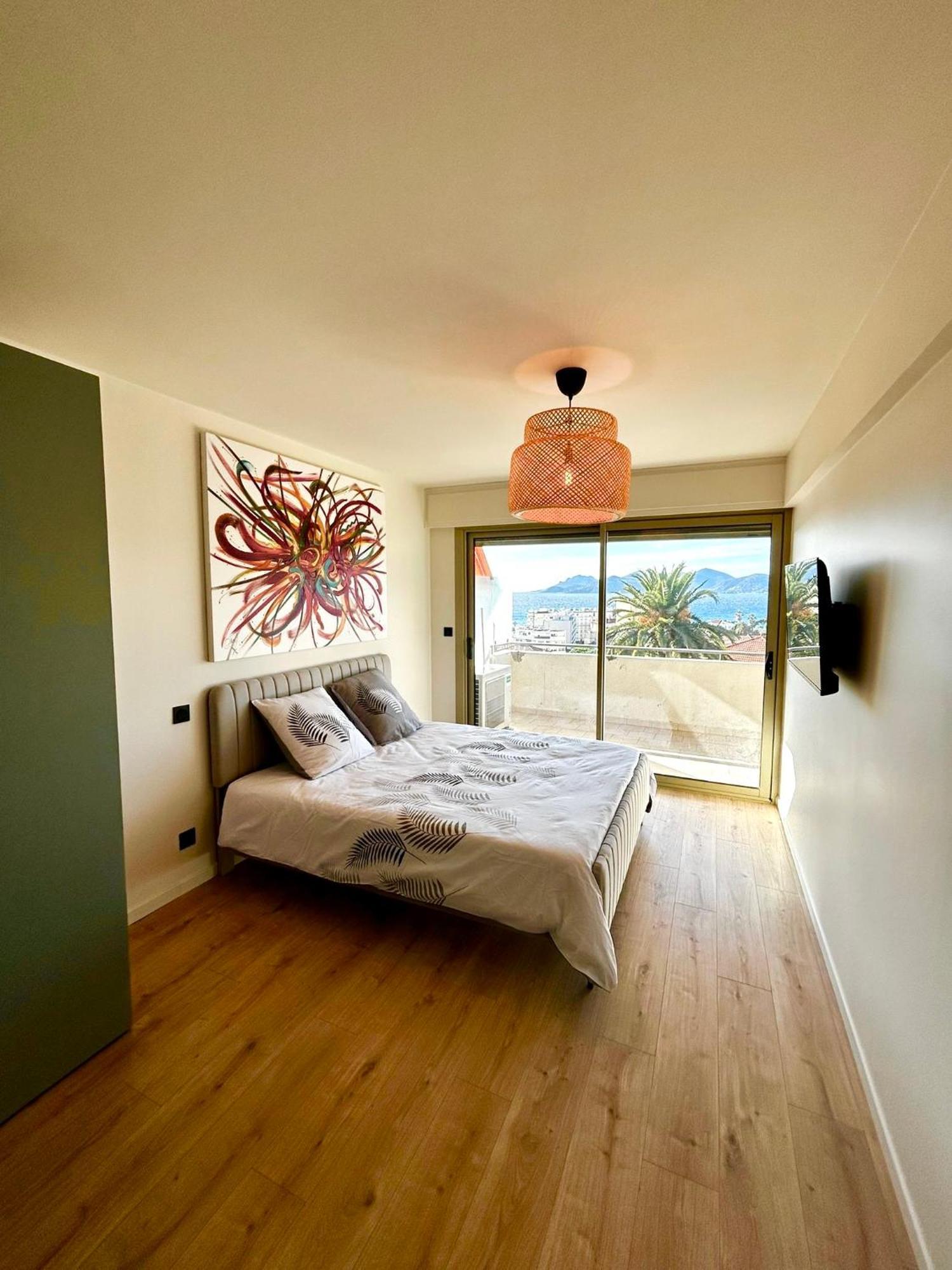 3 Renovated Sea View 2025